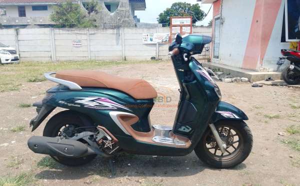 HONDA  STYLO