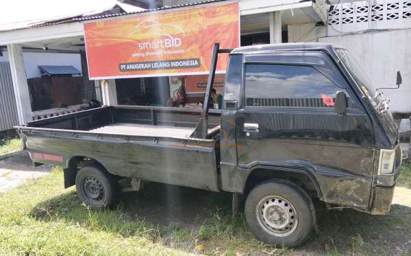 MITSUBISHI  L 300  PU