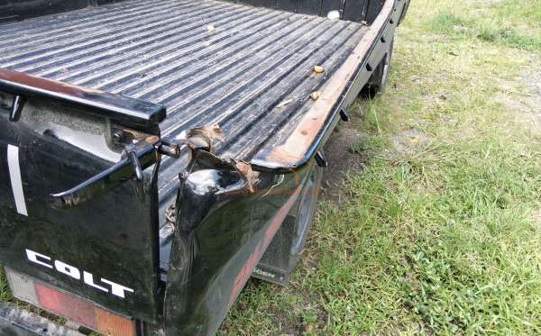 MITSUBISHI  L 300  PU