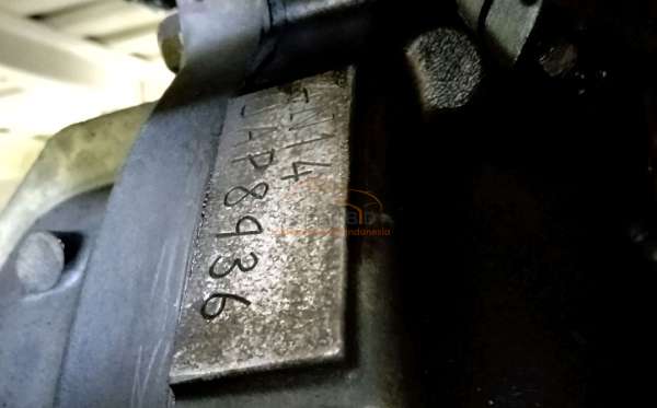 MITSUBISHI  L 300  PU