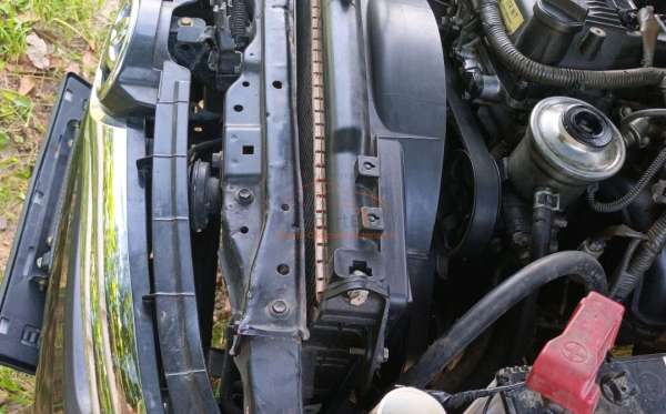 TOYOTA INNOVA