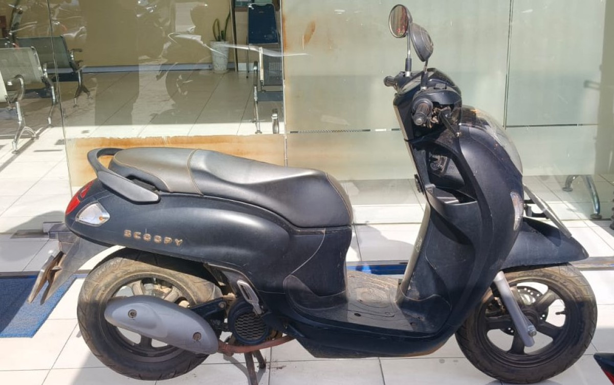 HONDA SCOOPY PRESTIGE