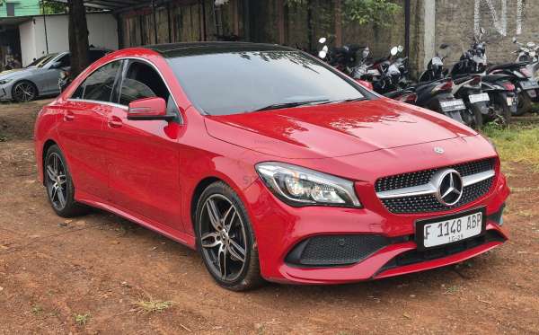 MERCEDES BENZ CLA 200