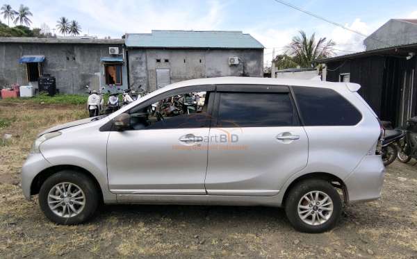TOYOTA  AVANZA  1.3 G