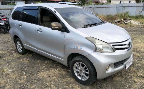 TOYOTA  AVANZA  1.3 G