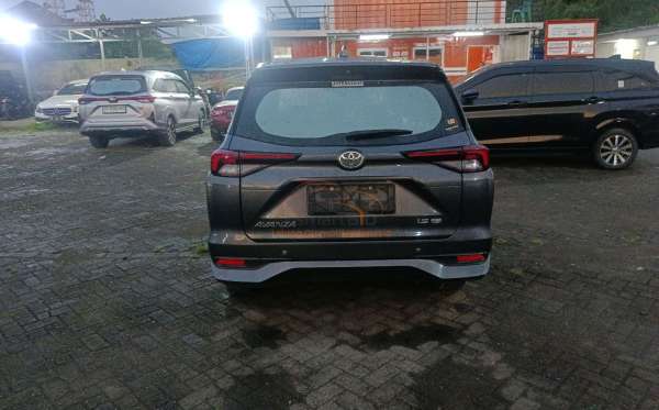 TOYOTA AVANZA