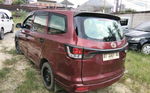 WULING CONFERO 1.5