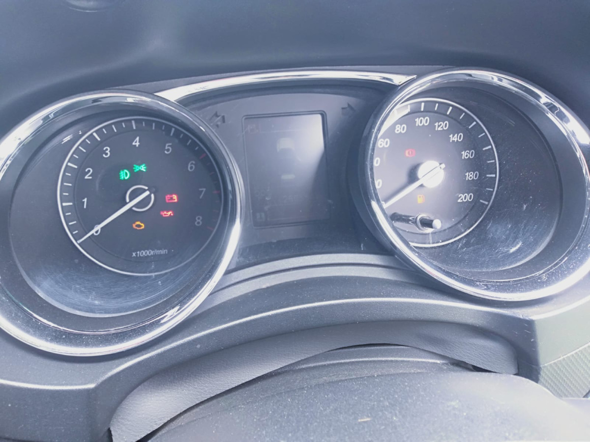 WULING  CONFERO  S 1.5C