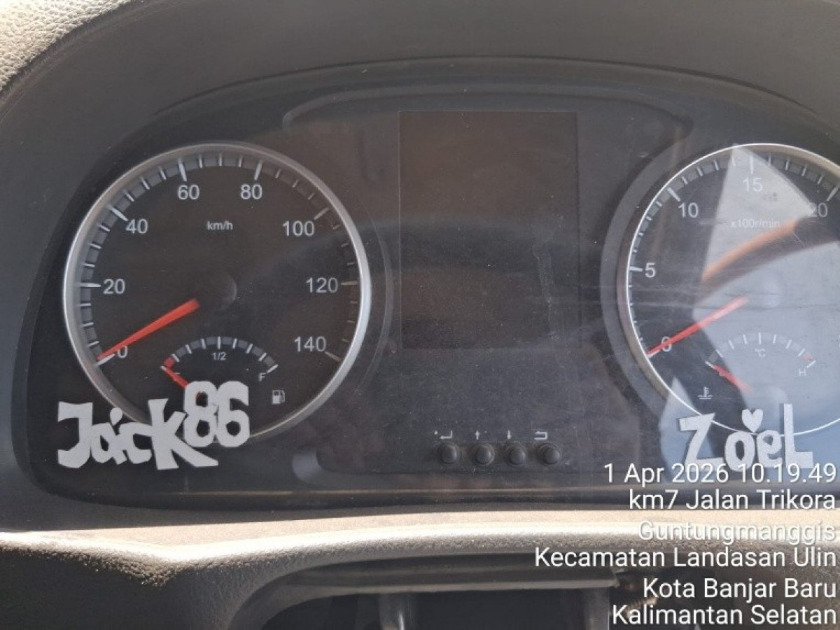 DONGFENG DUMP TRUCK  12 RODA