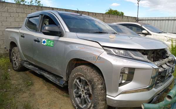 MITSUBISHI DC EXCEED (4X4)