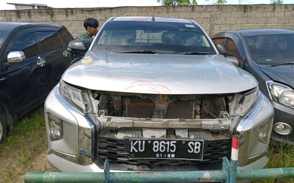 MITSUBISHI DC EXCEED (4X4)