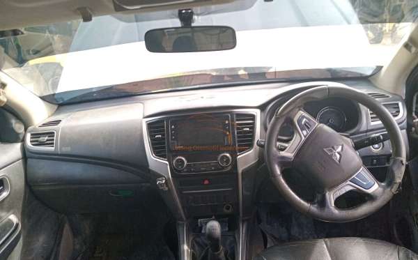 MITSUBISHI DC EXCEED (4X4)