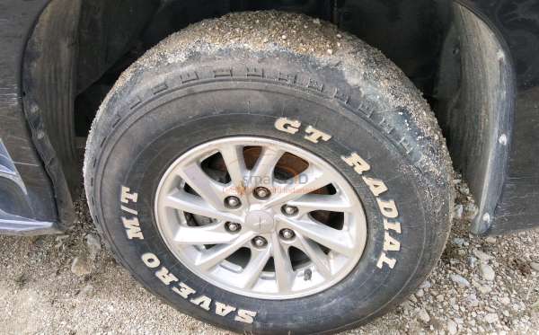 MITSUBISHI PAJERO SPORT 2.5L GLX (4X4)