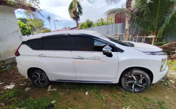 MITSUBISHI XPANDER