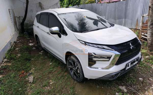 MITSUBISHI XPANDER