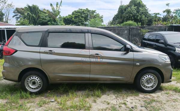 SUZUKI ERTIGA