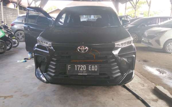 TOYOTA AVANZA