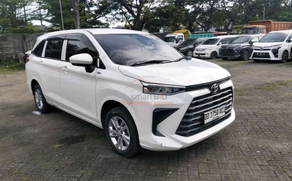TOYOTA AVANZA 1.3 E