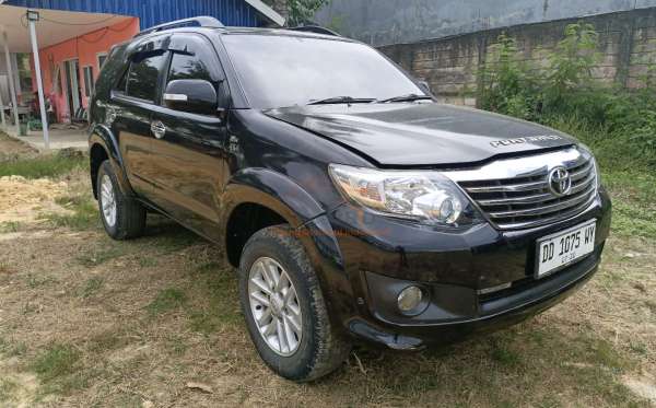 TOYOTA FORTUNER 2.7 G LUX