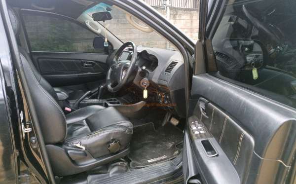 TOYOTA FORTUNER 2.7 G LUX