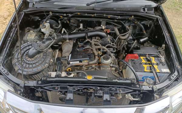 TOYOTA FORTUNER 2.7 G LUX