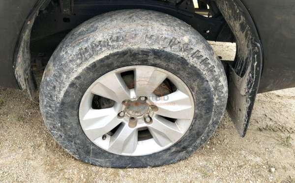 TOYOTA HILUX 2.4G DC 4X4