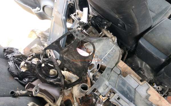 TOYOTA HILUX 2.4G DC 4X4