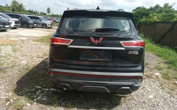 WULING Almaz 1.5LT LUX + SC CVT (4X2) A/T