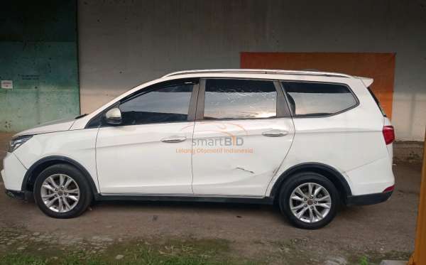 WULING CORTEZ 1.5ST LUX CVT