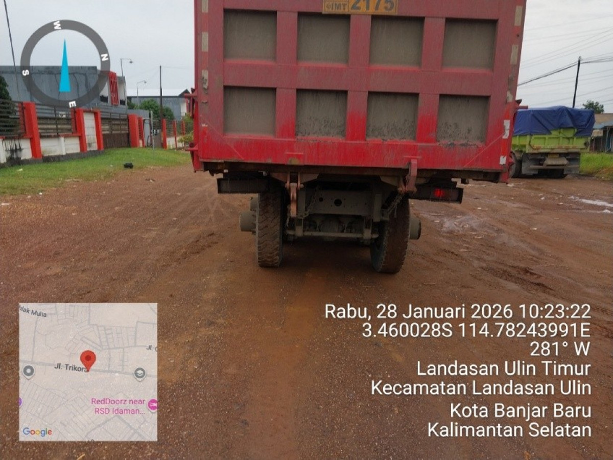 HONGYAN KINGKAN DUMP TRUCK