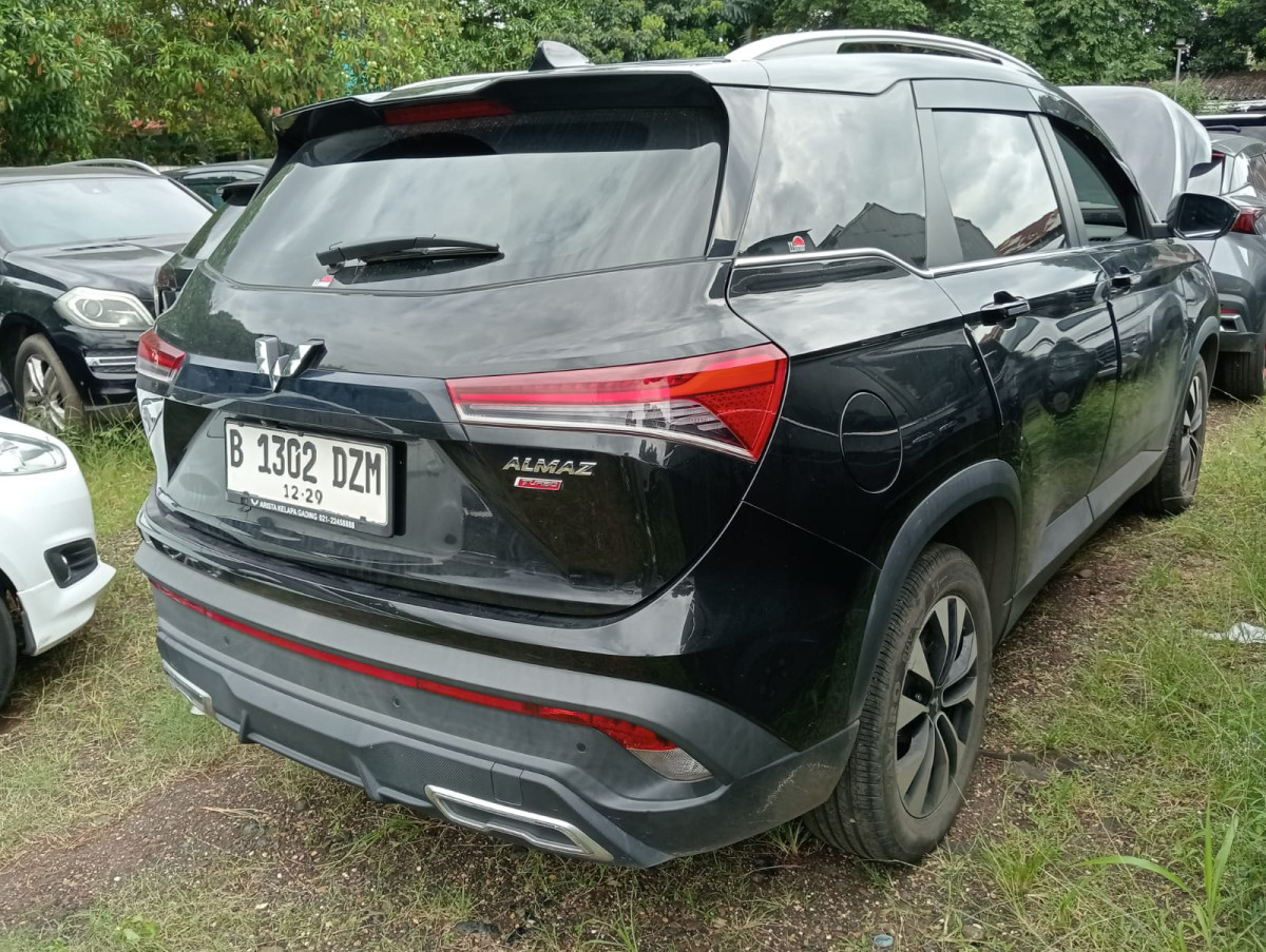 WULING Almaz 1.5LT LUX + SC CVT (4X2) A/T