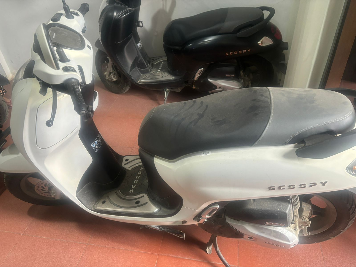 HONDA SCOOPY PRESTIGE