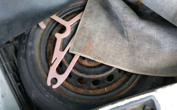 DAIHATSU AYLA 1.0 X