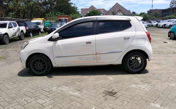 DAIHATSU AYLA 1.0 X