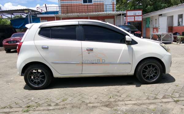 DAIHATSU AYLA 1.0 X