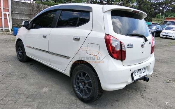 DAIHATSU AYLA 1.0 X