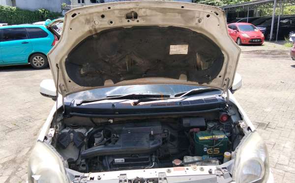 DAIHATSU AYLA 1.0 X