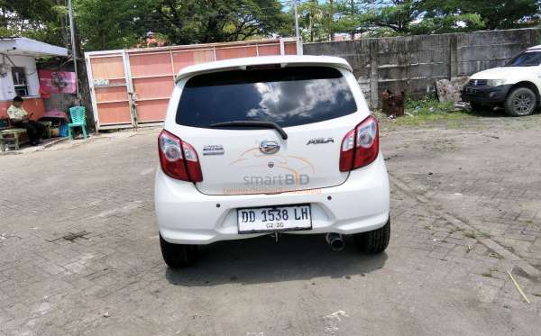 DAIHATSU AYLA 1.0 X