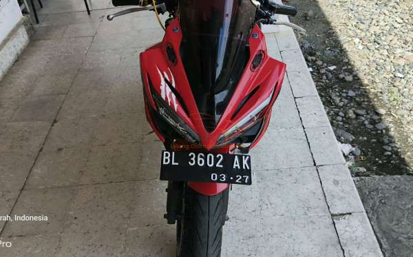 HONDA CBR 150 R