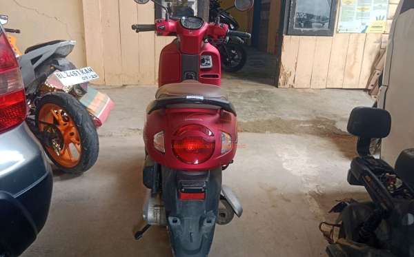 HONDA  SCOOPY PRESTIGE