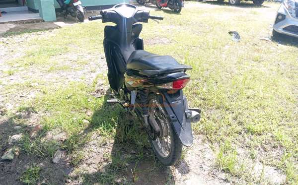 HONDA REVO FIT