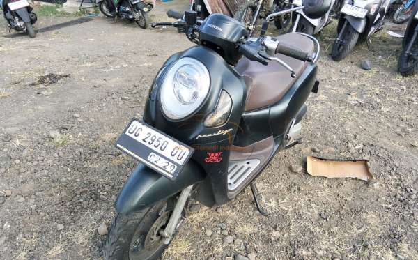 HONDA SCOOPY