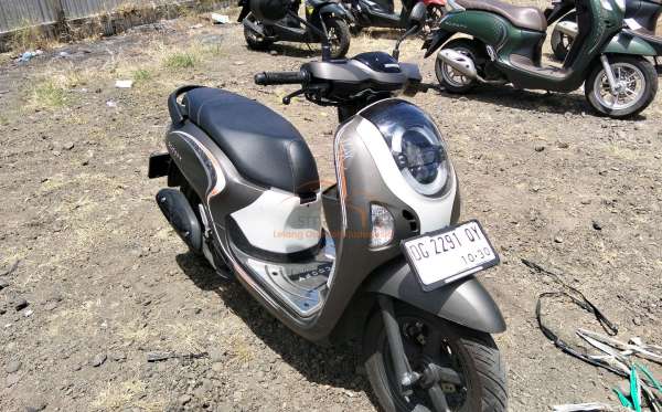 HONDA  SCOOPY