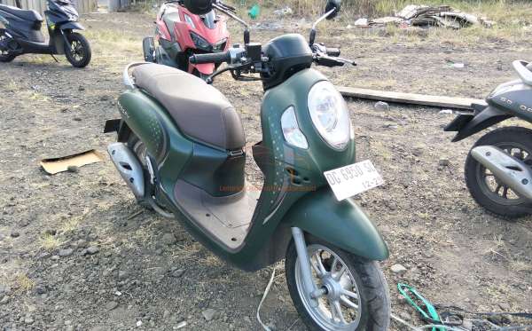 HONDA  SCOOPY