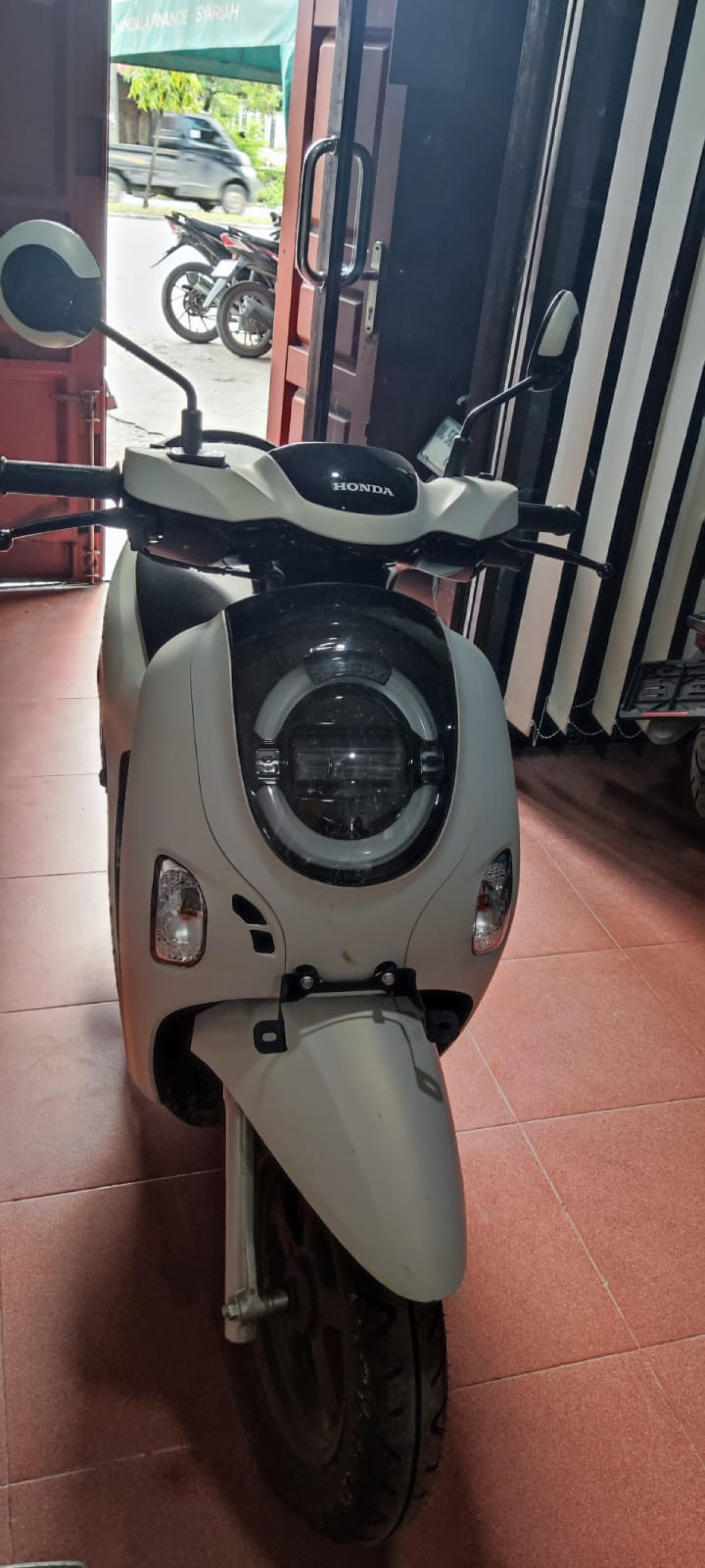 HONDA SCOOPY PRESTIGE