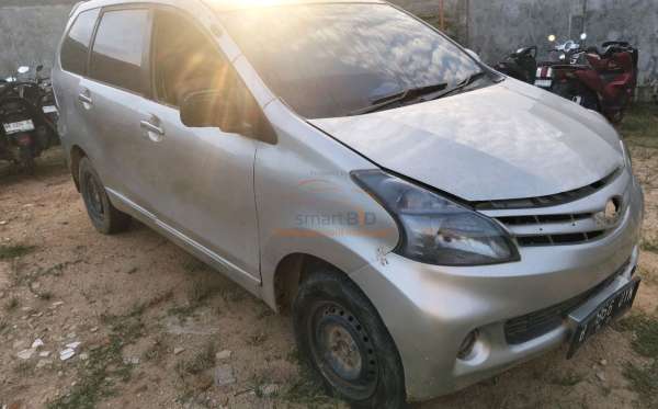 TOYOTA AVANZA