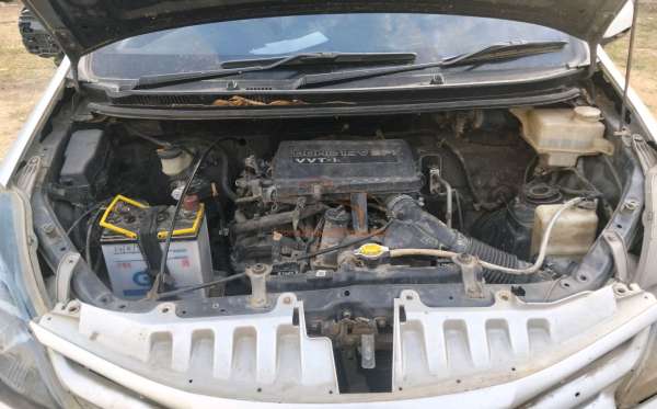 TOYOTA AVANZA