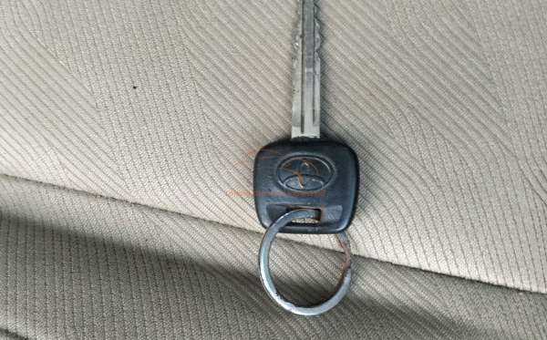 TOYOTA AVANZA