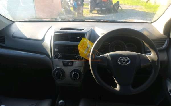 TOYOTA AVANZA 1.3 G
