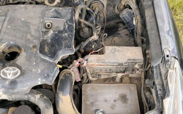 TOYOTA HILUX 2.4G DC 4X4